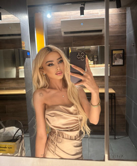 DAPHNE MELISSA